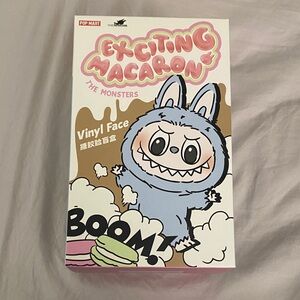 GREEN GRAPE- AUTHENTIC brand new exciting macaron